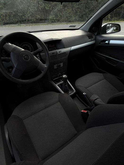 Opel Astra 2006r
