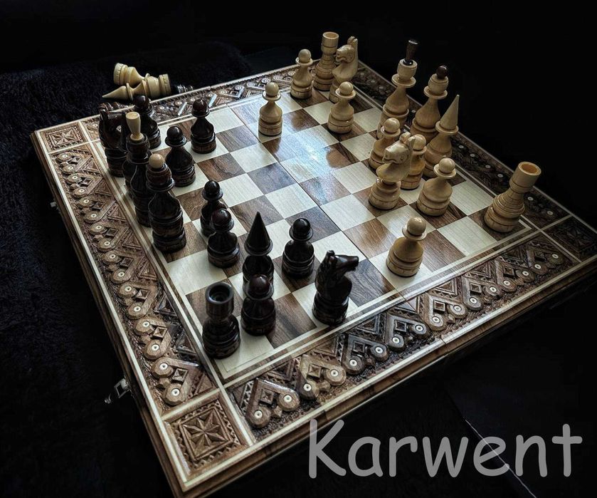 Дерев'яні Різьблені Шахмати Ручної Роботи (Шашки + Нарди)