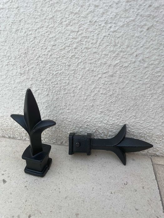 Terminais em ferro para varão de cortinado