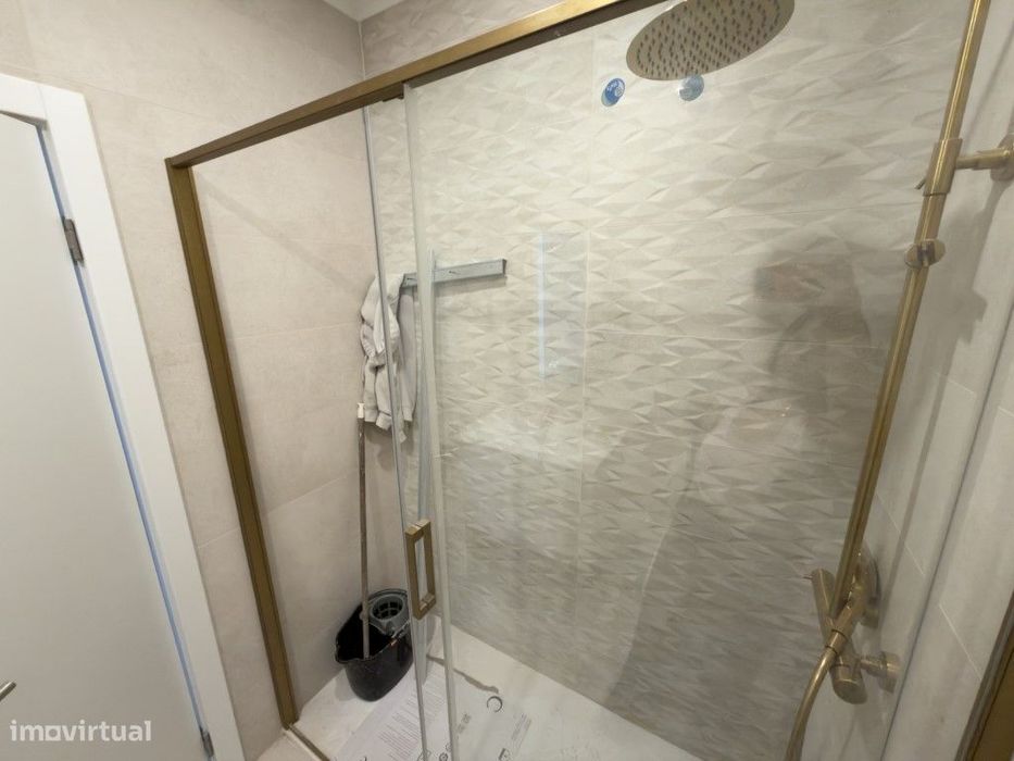 Apartamento T2, Reboleira, Amadora