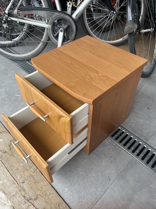 Szafka szafeczka nocna 1 sztuka