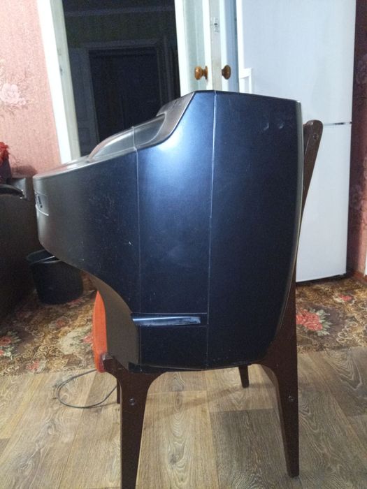 Телевізор Весна б/у