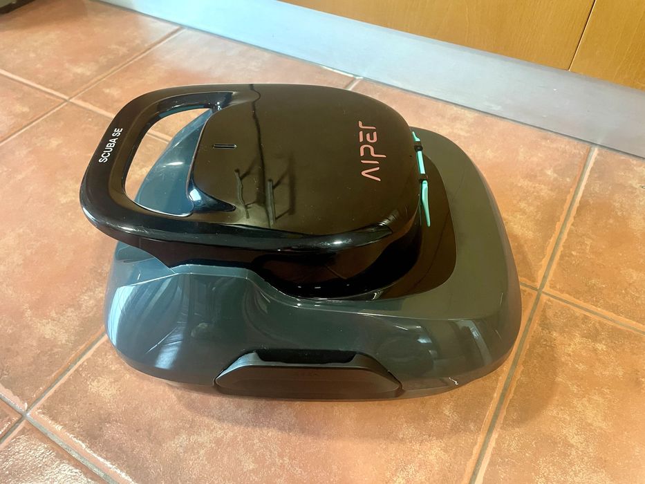 Robot limpa fundos piscina AIPER - 1 ano garantia