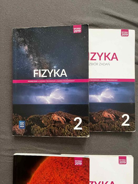 Fizyka rizszerzona WSiP podrecznik i zbiór klasa 2