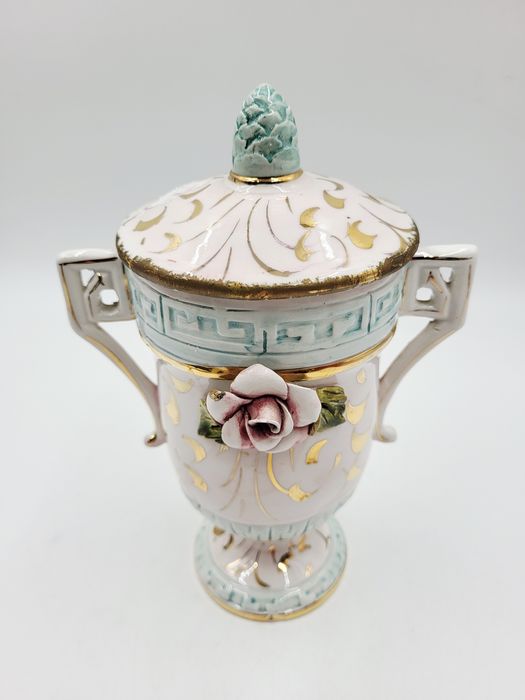 Bogato zdobiona, włoska, ceramiczna, ręcznie malowana waza