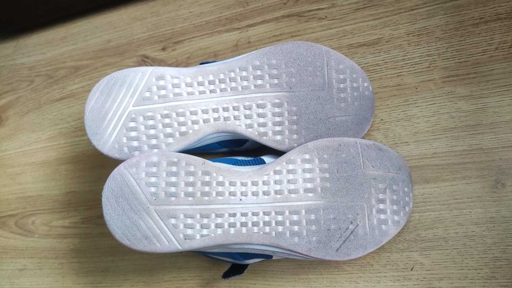 Buty PUMA Rozmiar 34,5 Lekkie na Rzep