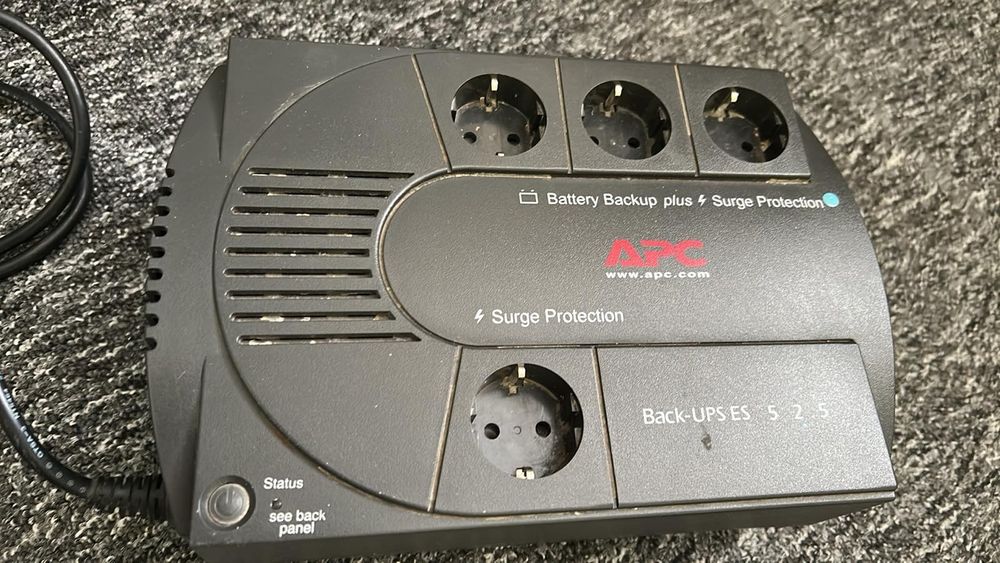 ДБЖ UPS APS es525  робочий