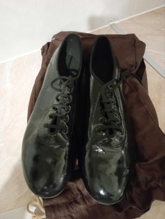 Сценічні костюми та для бальних танців