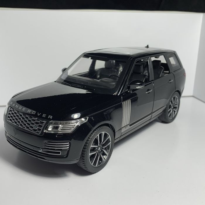 Колекційна модель Range Rover SV масштаб 1:24 машинка металева