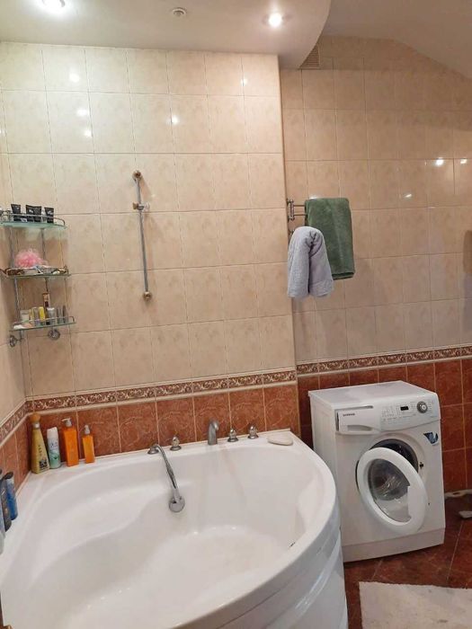 Продам 4к.двухярусн.сталинку,евроремонт,дорогая мебель,ул.Сумская 71