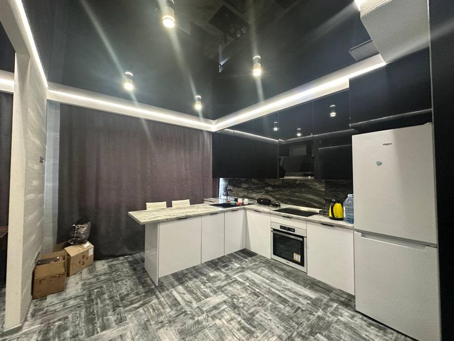 Сдам отличную 1-комнатную квартиру 10 Фонтана 31 жемчужина свет 24/7