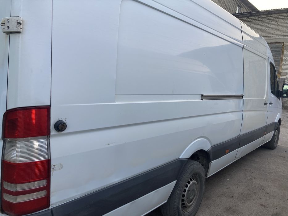 Мерседес спрінтер