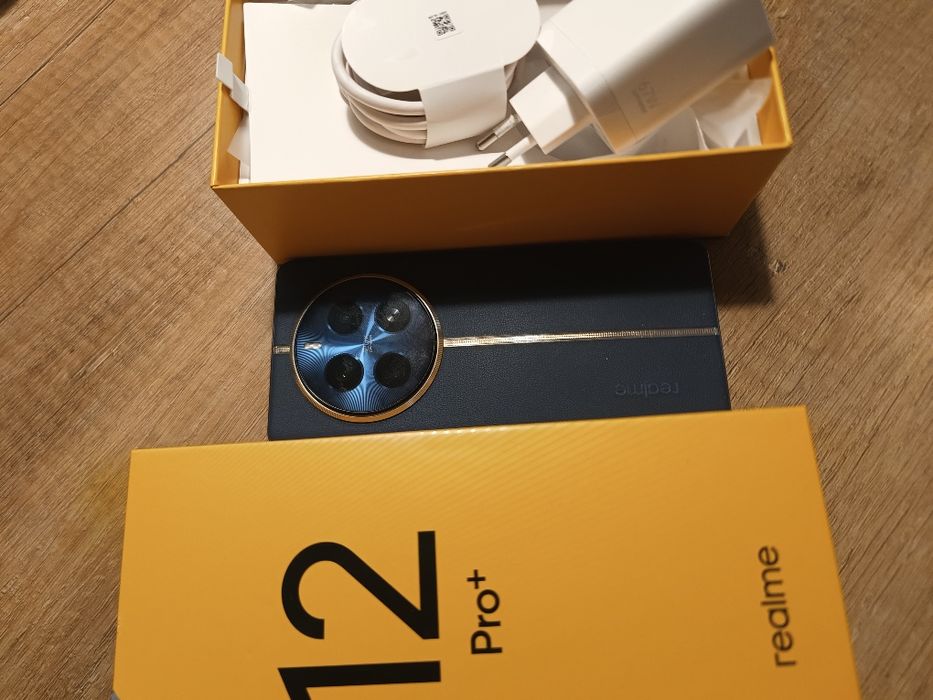 Realme 12 pro+ 12/512