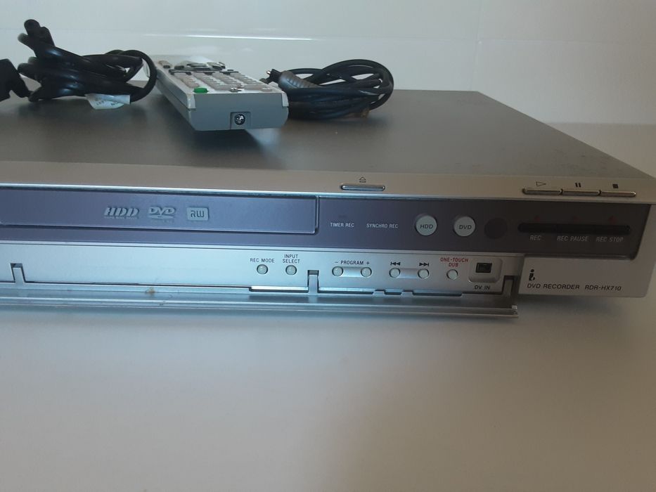 Leitor e gravador de DVD Sony RDR-HX710