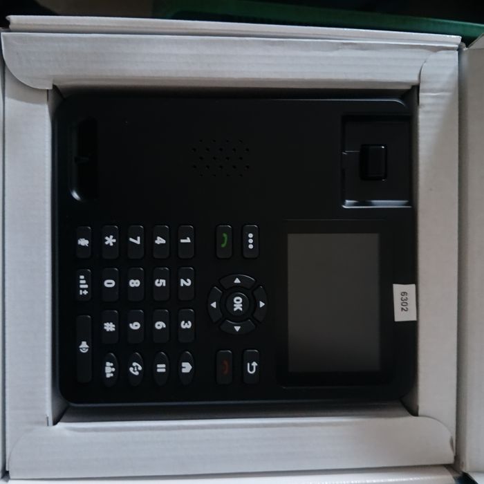 Telefon biurowy stacjonarny