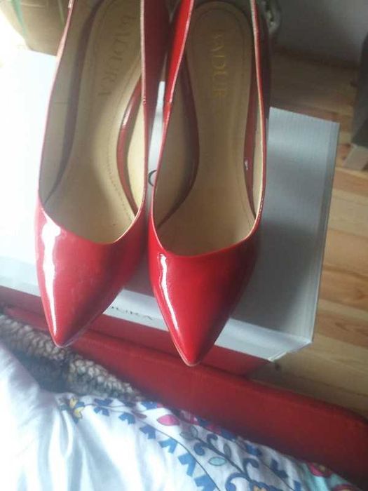 Szpilki czerwone Badura jak nowe