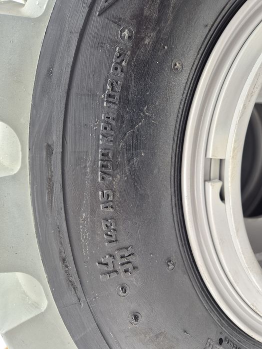 Opony kola 27x10-12  250/75-12