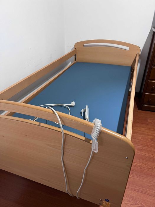Cama articulada elétrica com colchão