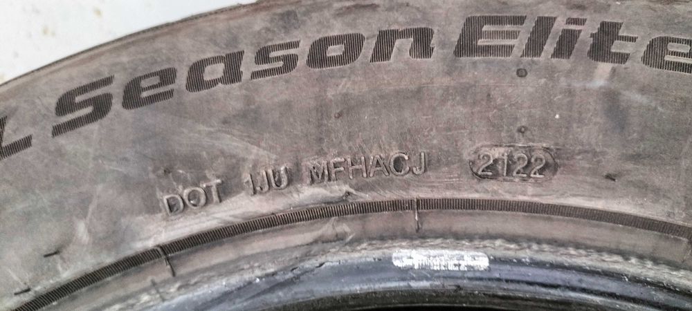 Opony wielosezonowe 235/55R18 4 szt