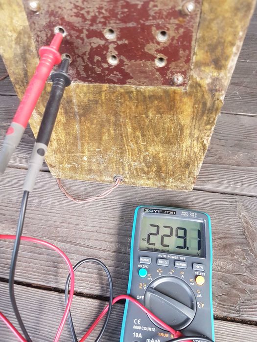 Стабилизатор напряжения Эльбрус, раритет  .