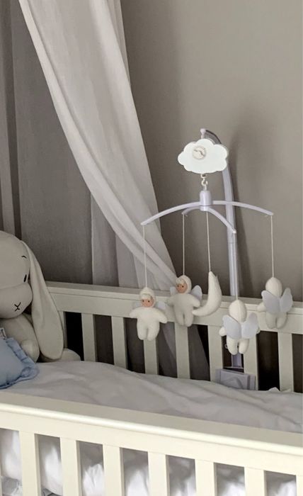 Karuzela aniołki z pozytywką chmurką Caramella