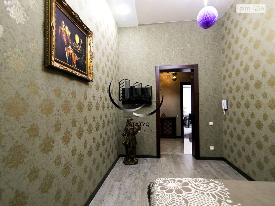 Здам 5 кімнатні апартаменти, Центр