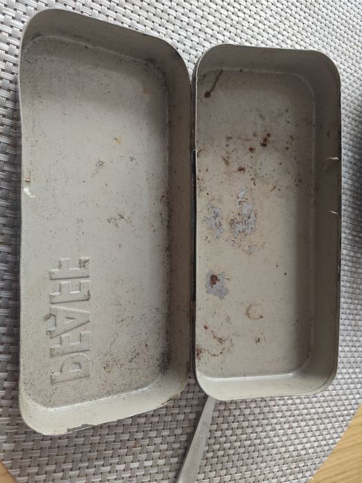Zabytkowe pudełko do maszyny PFAFF