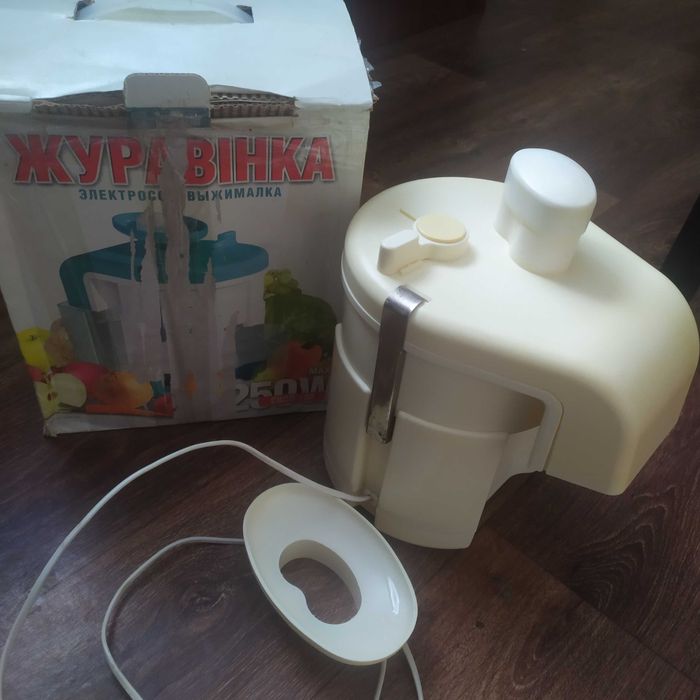 Соковижималка Журавінка