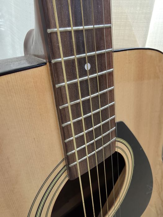 Guitar  YAMAHA F310P + Capa, COMO NOVO
Capo and picks as a gift
Case as a gift