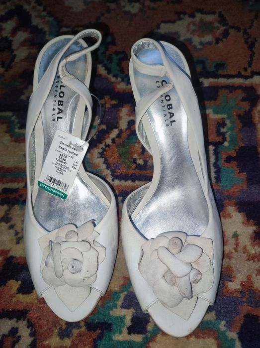 Босоніжки, туфлі 39 р.