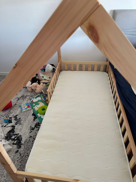 Cama para bebe casinha