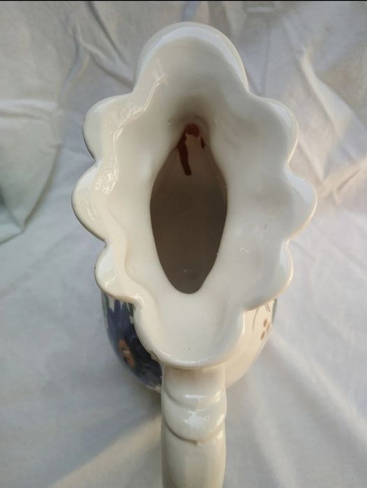 Ceramiczny dzbanek kura