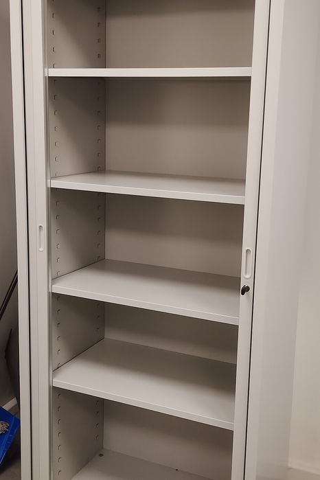 Vendo Armário Metálico