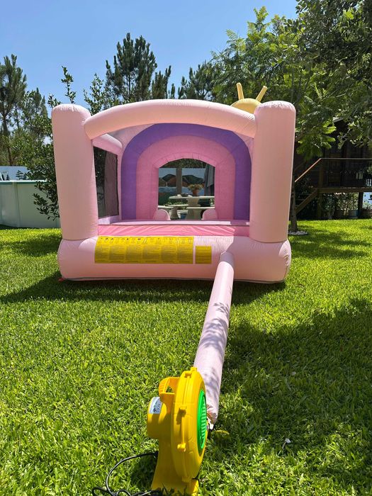 Aluguer de Insuflável