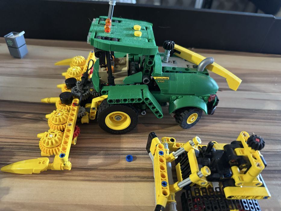 Lego technic john deere сміттєвоз