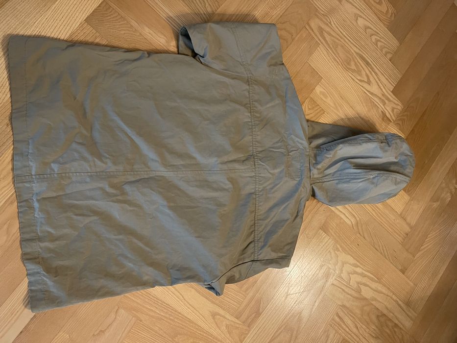 Kurtka przecidwszczowa Zara 152