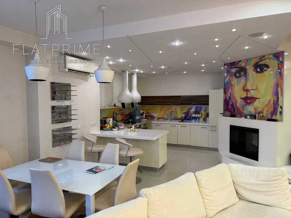 ЖК Престиж-Холл Метро Палац Україна, Либідська ТЦ Ocean Plaza