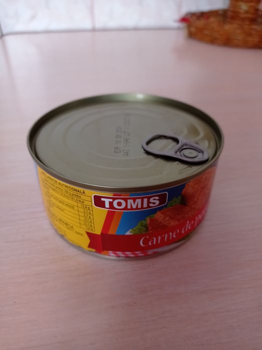 Обмен спагетти и крупы на консервы.