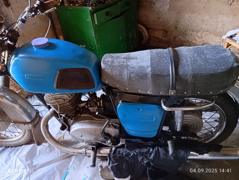 Продам мотоцикл иж планета 3
