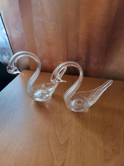 Лебеди из стекла