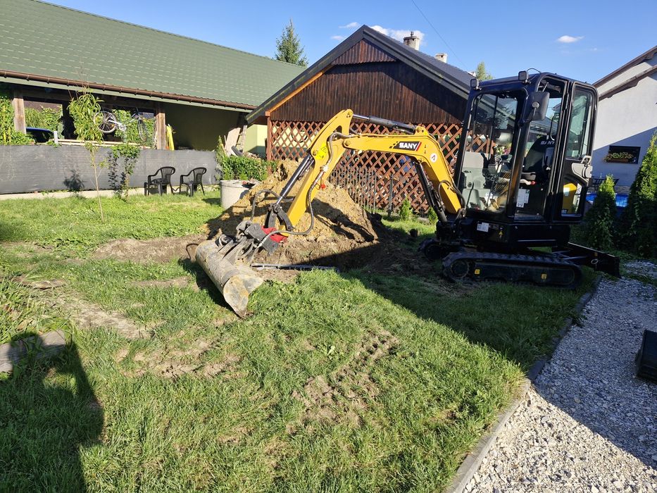 Wynajem minikoparki , usługi , roboty ziemne