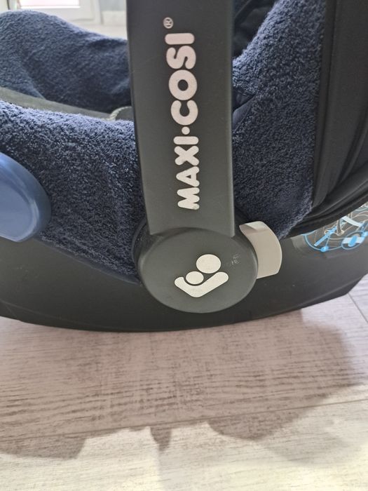 Nosidełko firmy. Maxi-cosi