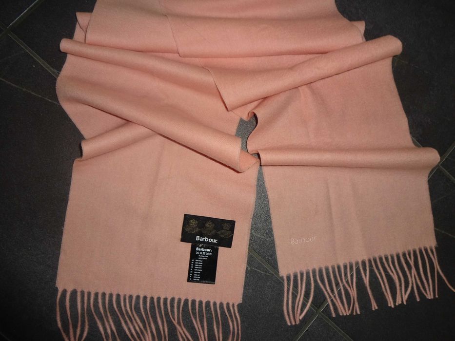 BARBOUR 100% Wool oryg wełniany delikatny jasno różowy szalik jak nowy