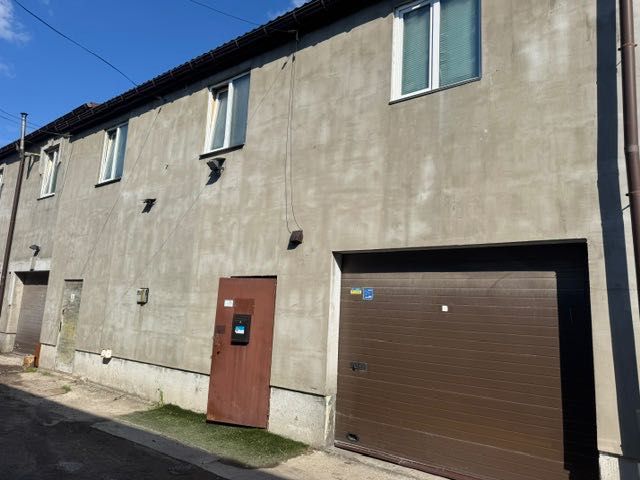Продаж комерційного приміщення 373 м² + бункер 25 м² під СТО, автосервіс, виробництво або склад у Броварах.