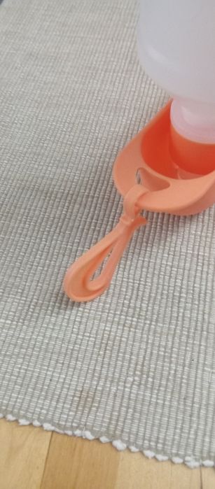 Bebedouro portátil para animais