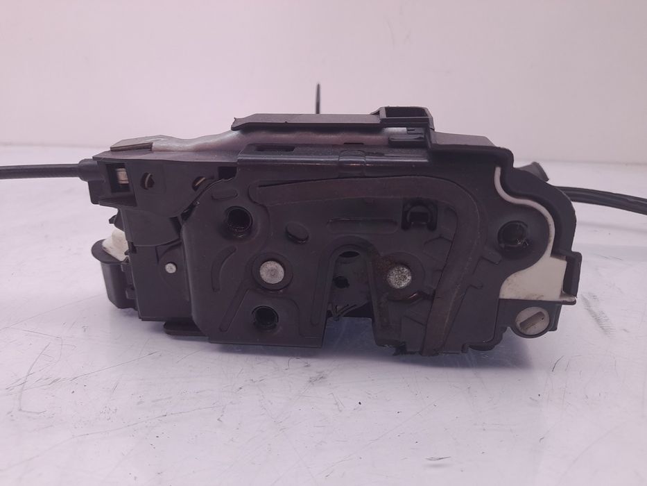 Fechadura / fecho porta trás esquerdo SEAT Leon (5F1)