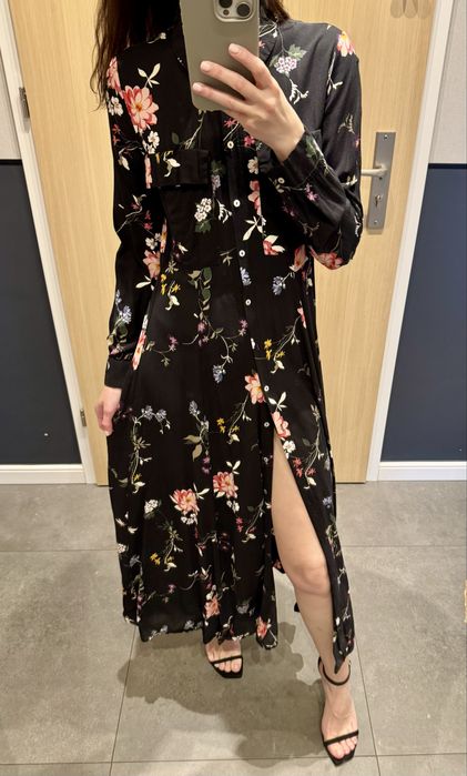 Sukienka codzienna Stradivarius
