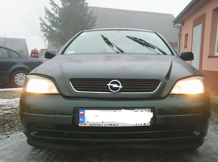 2 Lampy Przód Opel Astra 2 II G Sedan Kombi Hathback Oryginał HELLA PL