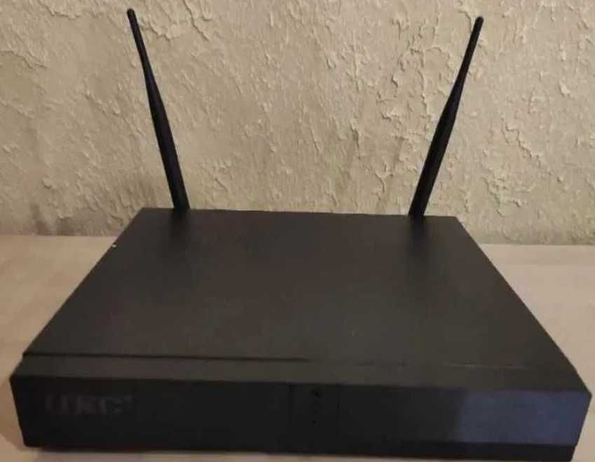 Комплект видеонаблюдения система для дома на 4 камеры вай-фай