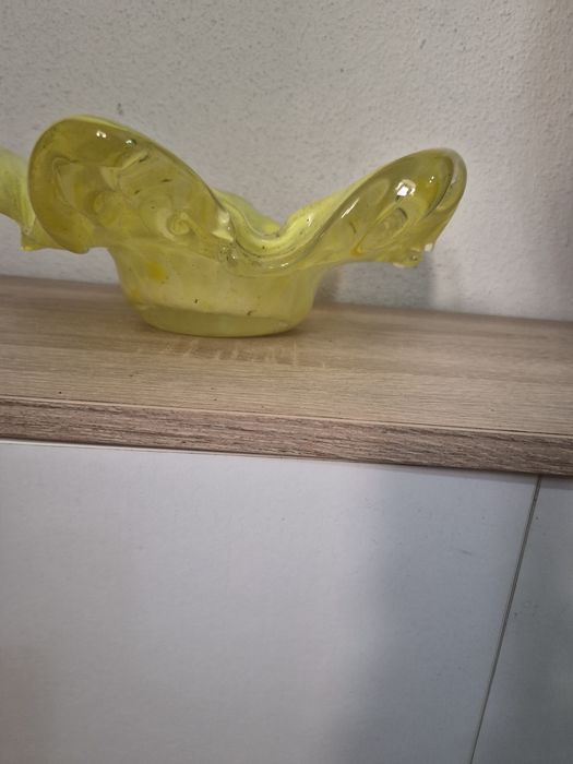 Peças de vidro artesanais – arte vidreira da Marinha Grande
